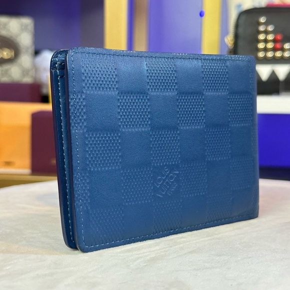 LOUIS VUITTON Damier Infini Multiple Wallet Neptune - Picture 4 of 14